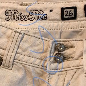 Miss Me shorts size 26 white excellent condition